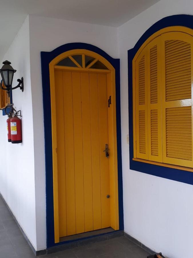 Aparthotel Residencial Colonial Amarelo A 150M Da Praia De Mariscal Bombinhas Exterior foto